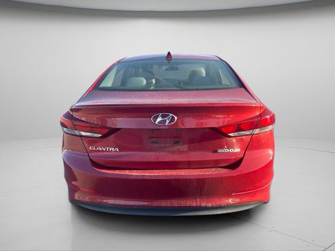 Used 2017 Hyundai Elantra SE FWD image 8