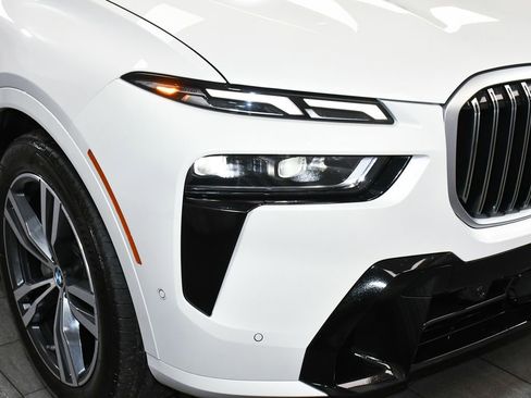 Used 2025 BMW X7 xDrive40i image 79