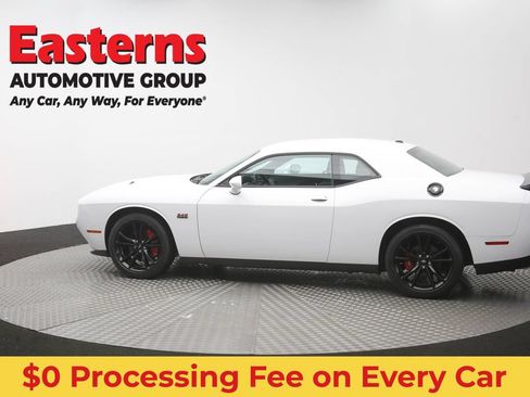 Used 2018 Dodge Challenger R/T w/ Blacktop Package RWD image 59