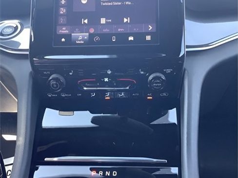 Certified 2022 Jeep Grand Cherokee L Altitude image 16