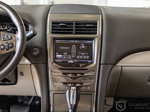 Used 2012 Lincoln MKX FWD image 36