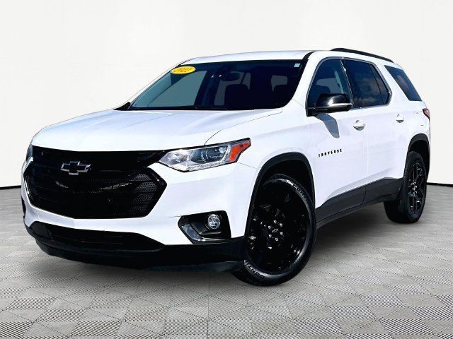 Used 2021 Chevrolet Traverse LT w/ LPO, Blackout Package AWD/4WD image 3