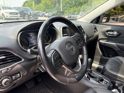Used 2021 Jeep Cherokee Limited w/ Elite Package AWD/4WD image 9