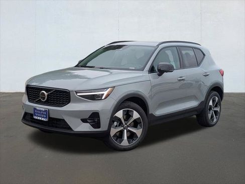 New 2026 Volvo XC40 B5 Plus w/ Protection Package Premier AWD/4WD image 1
