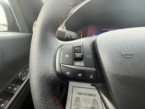 Used 2025 Ford Escape ST-Line Select AWD/4WD image 22