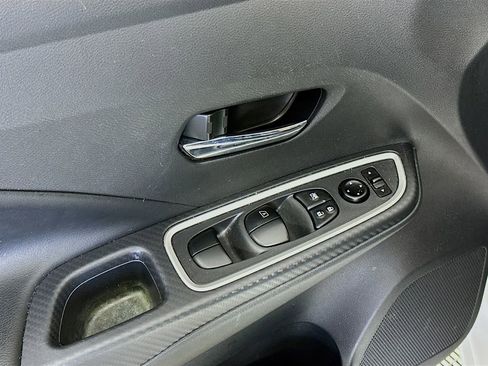 Certified 2025 Nissan Versa SR w/ Trunk Package FWD image 23