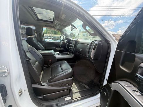Used 2019 Chevrolet Silverado 2500 LTZ w/ Duramax Plus Package AWD/4WD image 19