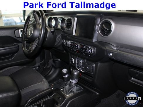 Used 2021 Jeep Gladiator Sport image 22