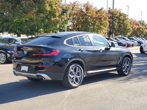 Certified 2023 BMW X4 xDrive30i w/ Premium Package image 3