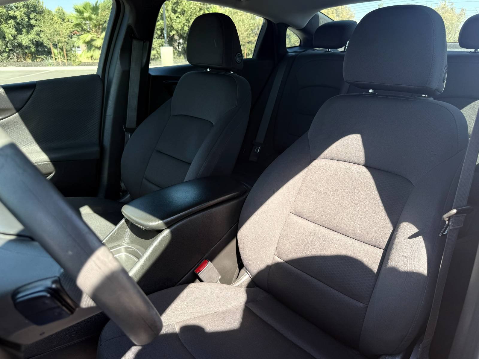Used 2023 Chevrolet Malibu LS FWD image 17