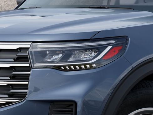 New 2027 Ford Explorer Active RWD image 18