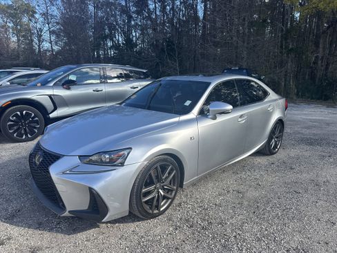 Used 2019 Lexus IS 300 AWD image 4