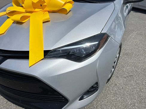 Used 2017 Toyota Corolla LE image 7