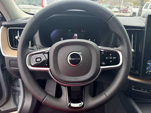 New 2026 Volvo XC60 B5 Ultra image 25