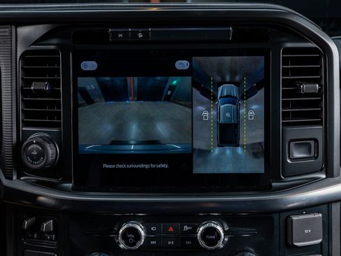 Used 2025 Ford F150 Lariat w/ Equipment Group 502A High image 26