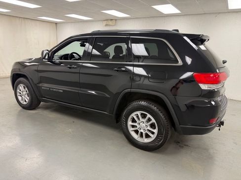 Used 2018 Jeep Grand Cherokee Laredo AWD/4WD image 3
