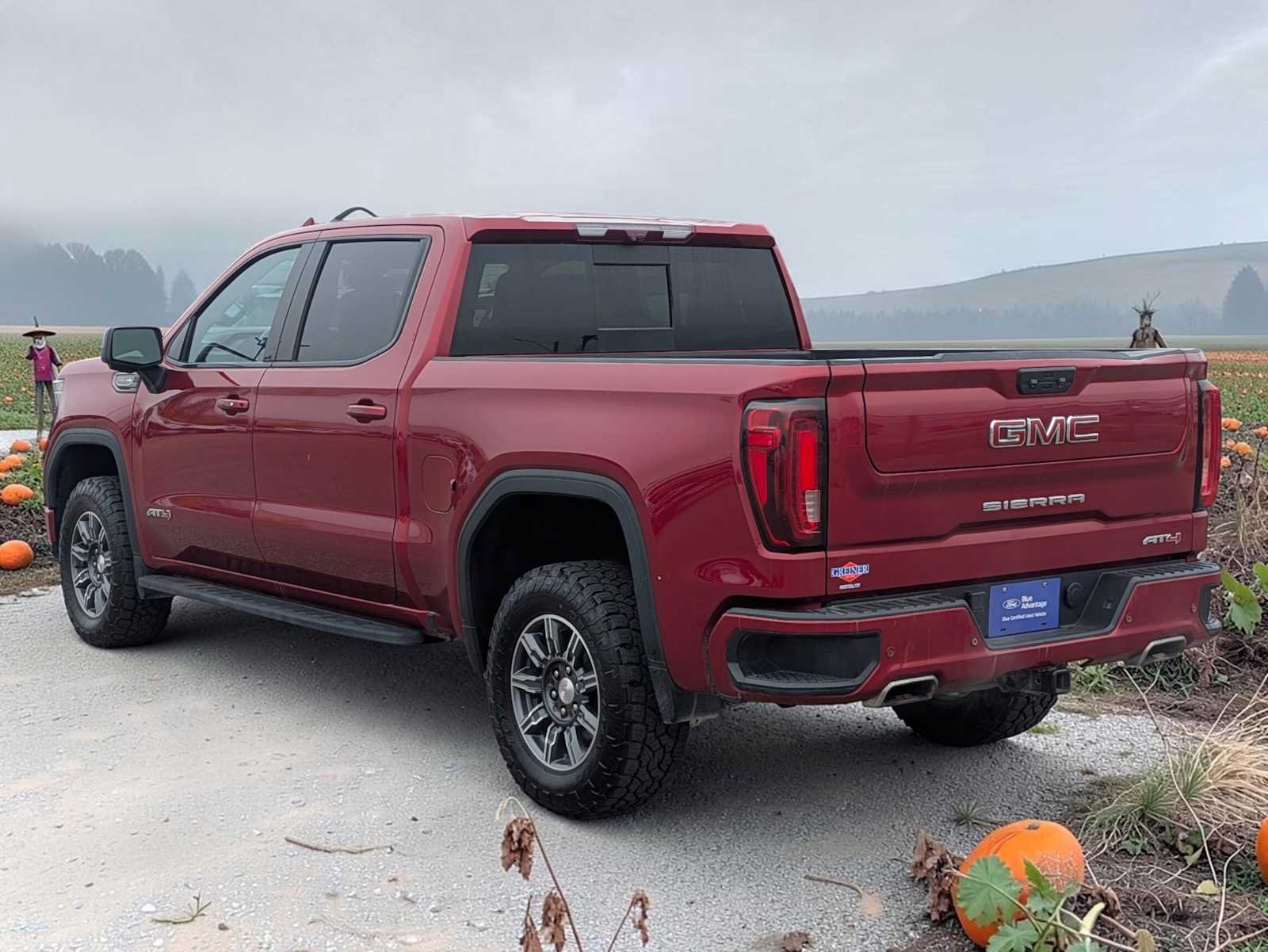 Used 2024 GMC Sierra 1500 AT4 w/ Technology Package AWD/4WD image 4