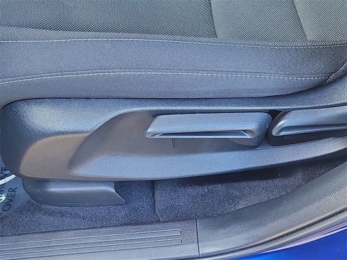 Certified 2025 Honda CR-V LX image 17