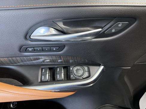 Used 2019 Cadillac XT4 Premium Luxury image 11