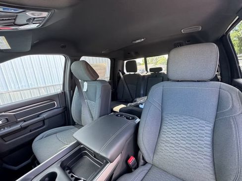 New 2026 RAM 2500 Big Horn AWD/4WD image 9