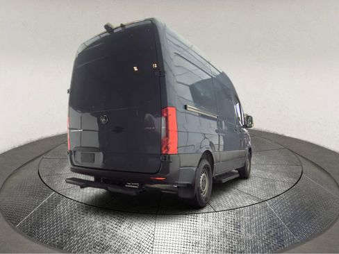Used 2019 Mercedes-Benz Sprinter 144 image 2