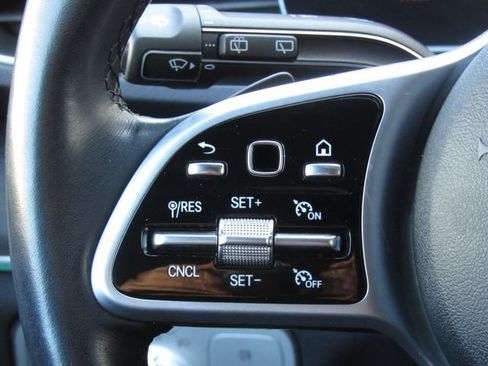 Used 2020 Mercedes-Benz GLE 350 4MATIC image 25