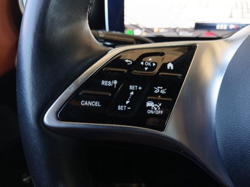 Used 2023 Mercedes-Benz C 300 C 300 image 16