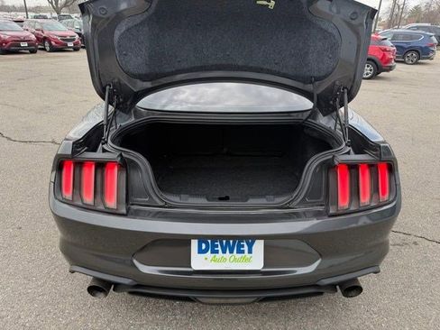 Used 2018 Ford Mustang Coupe image 14