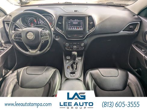 Used 2019 Jeep Cherokee Latitude Plus image 15