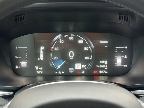 Used 2019 Volvo XC60 T5 Momentum w/ Protection Package Premier image 24