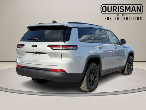 Used 2024 Jeep Grand Cherokee L Laredo AWD/4WD image 5