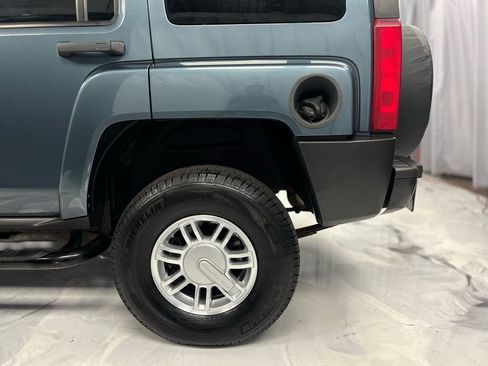 Used 2006 HUMMER H3 Luxury image 11