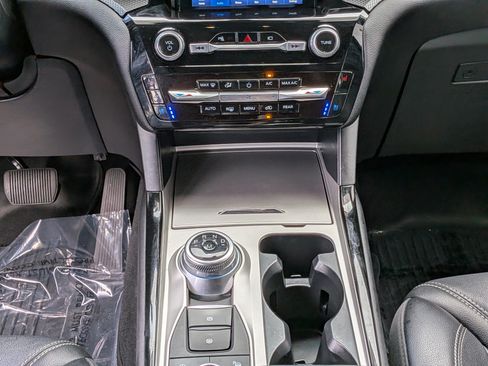 Used 2023 Ford Explorer ST w/ Equipment Group 401A AWD/4WD image 21