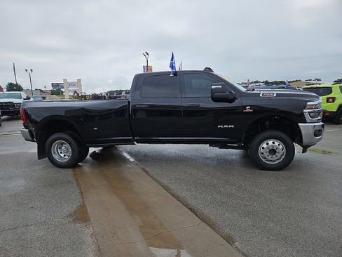 Used 2025 RAM 3500 Lone Star AWD/4WD image 9