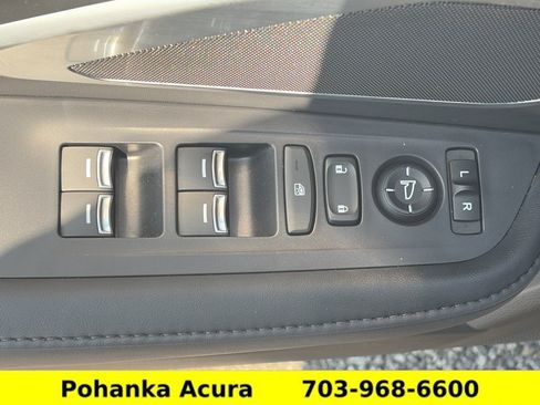 Used 2024 Acura RDX SH-AWD image 21