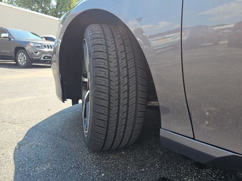 Used 2018 Honda Accord Sport image 40