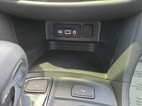 Used 2024 Chevrolet Equinox RS w/ RS Leather Package AWD/4WD image 36