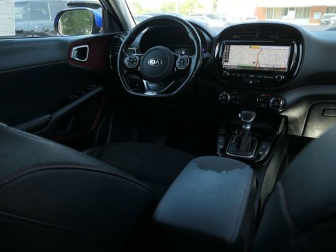 Used 2020 Kia Soul GT-Line Turbo FWD image 31