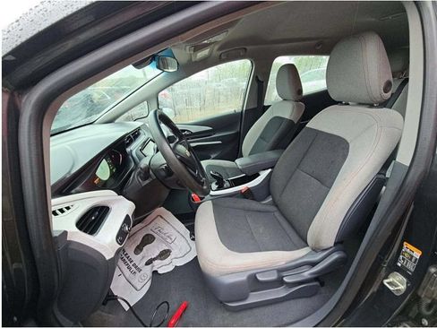 Used 2020 Chevrolet Bolt LT FWD image 4