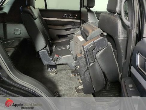 Used 2016 Ford Explorer XLT w/ Equipment Group 202A AWD/4WD image 41