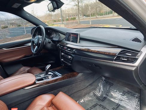 Used 2015 BMW X5 xDrive35i image 10