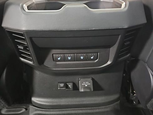 Used 2022 Toyota Tundra Platinum image 33