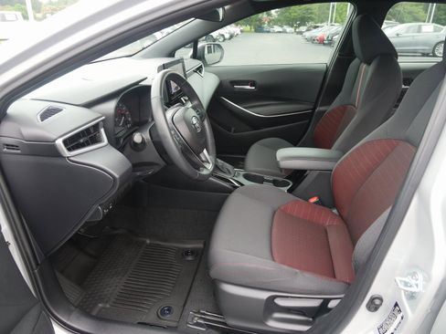Used 2023 Toyota Corolla SE image 13