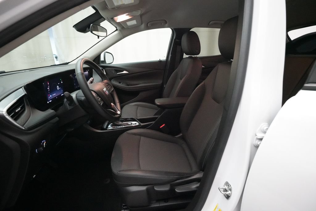 Used 2024 Buick Encore GX Preferred AWD/4WD image 7