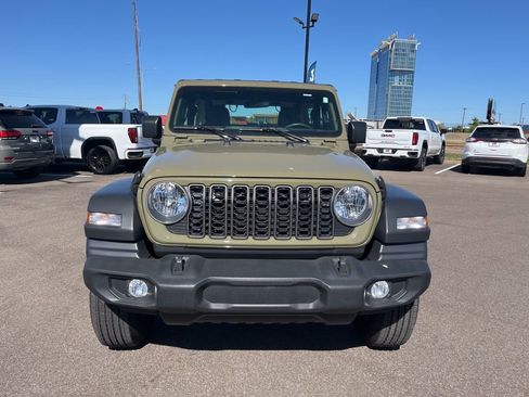 Used 2025 Jeep Wrangler Sport image 11