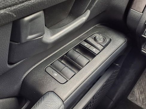 Used 2025 Toyota 4Runner SR5 image 23