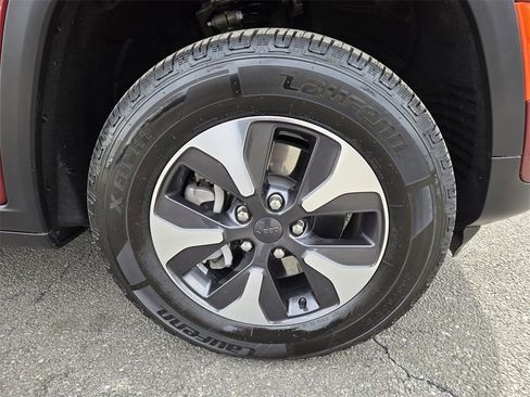 Used 2023 Jeep Grand Cherokee 4WD 4xe image 7