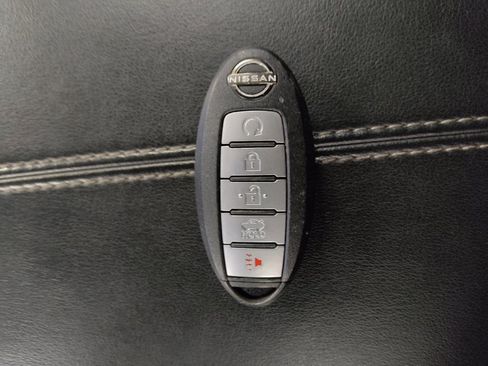 Used 2024 Nissan Altima 2.5 SV FWD image 32