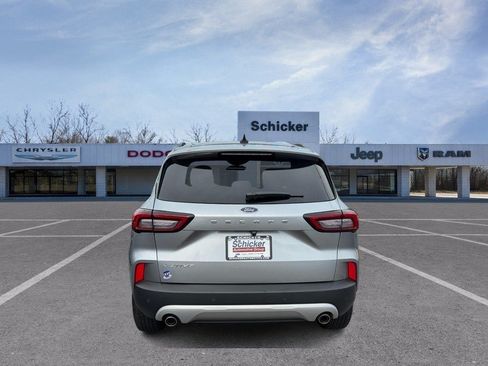 Used 2023 Ford Escape Active w/ Tech Pack #2 FWD image 4