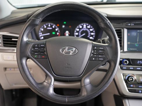 Used 2017 Hyundai Sonata Limited w/ Ultimate Package 04 FWD image 12